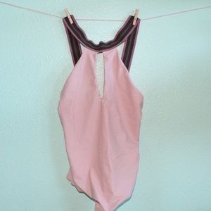 AcaciaxOlympia sri lanka one piece